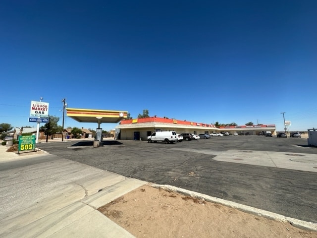 11424 Chamberlaine Way, Adelanto, CA for lease Primary Photo- Image 1 of 11