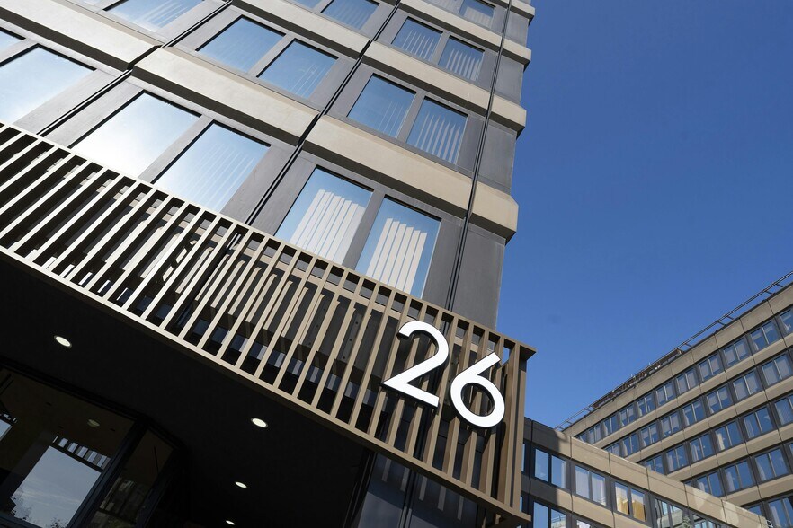 26 Elmfield Rd, Bromley à louer - Photo du bâtiment - Image 3 de 15