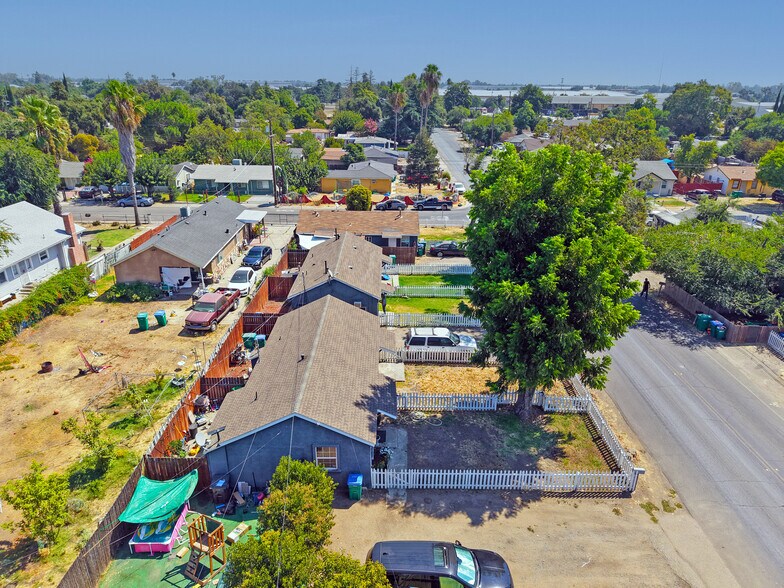 2517 E Harding Way, Stockton, CA à vendre - Photo du bâtiment - Image 2 de 10