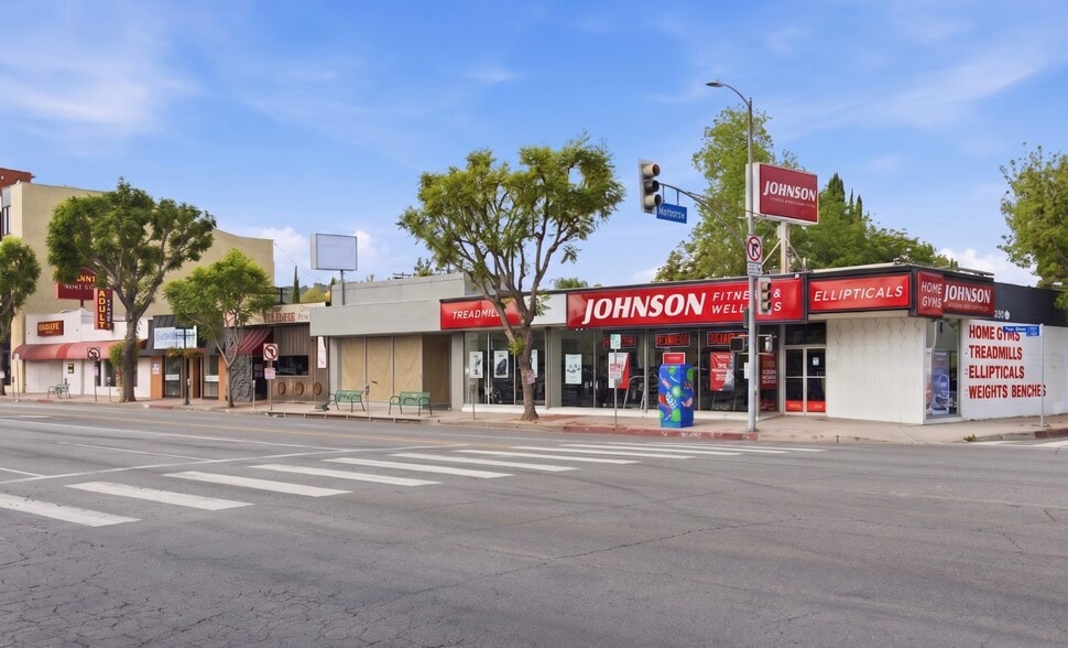 4553 Van Nuys Blvd, Sherman Oaks, CA for lease - Building Photo - Image 2 of 7