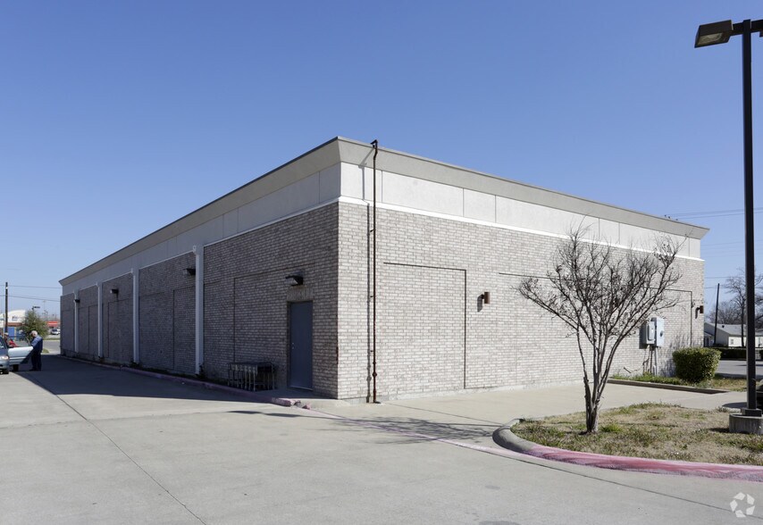 617 N Mcdonald St, McKinney, TX à louer - Photo principale - Image 1 de 19