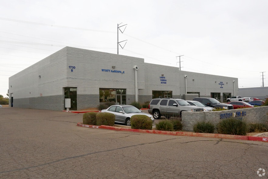 1730 W Sunrise Blvd, Gilbert, AZ for lease - Building Photo - Image 3 of 9