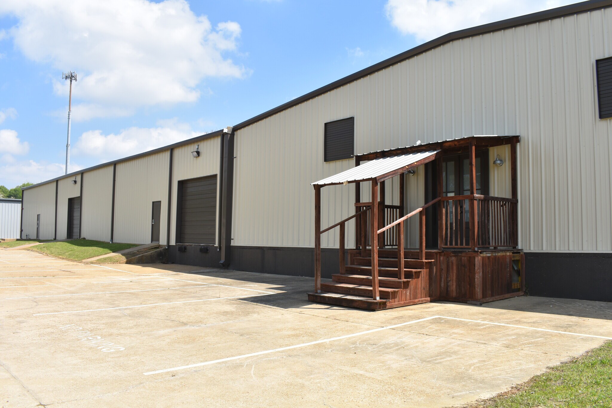 216 Industrial Dr, Ridgeland, MS à vendre Photo principale- Image 1 de 21