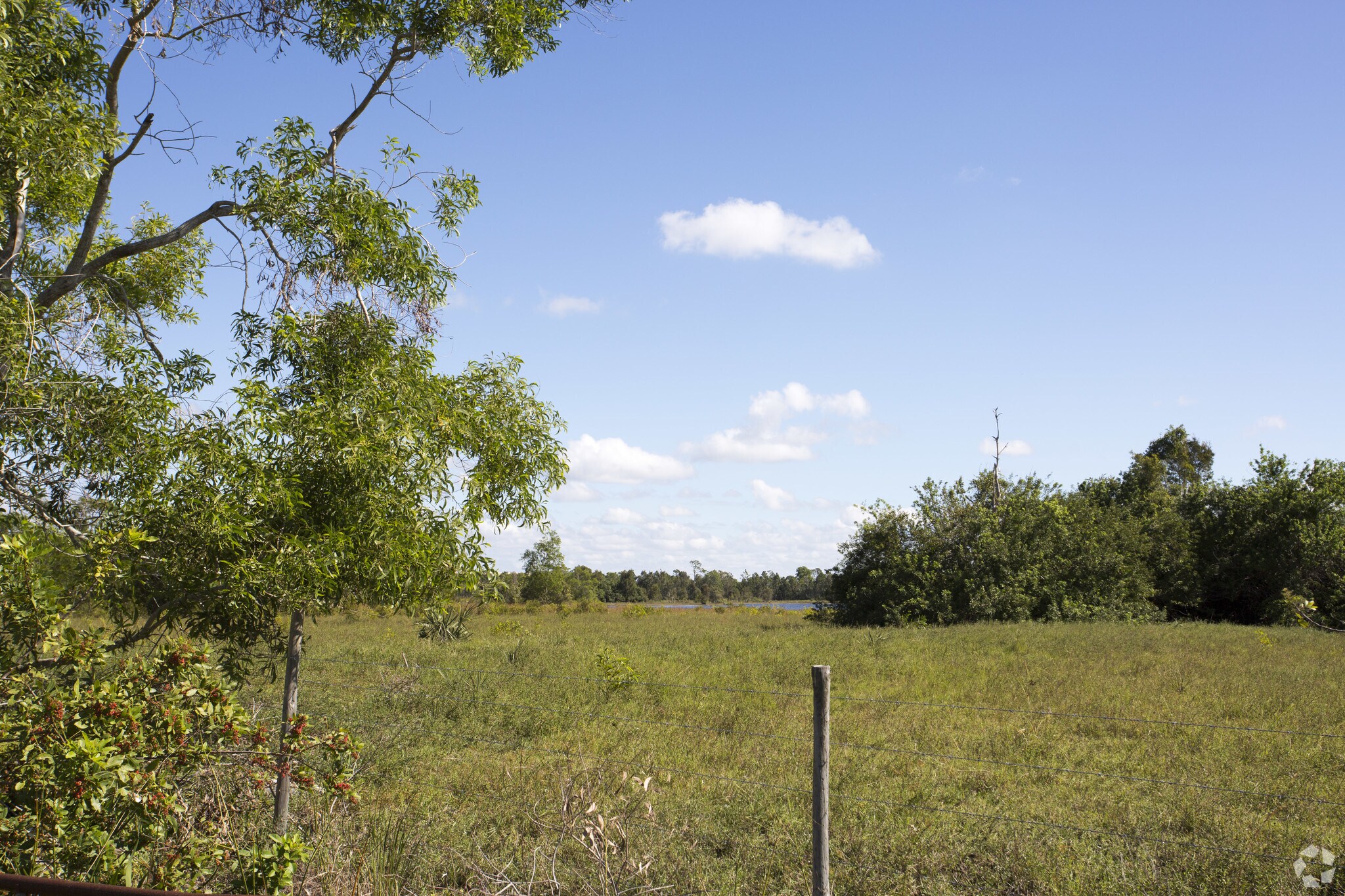 S Tamiami Trl & Williams Rd, Estero, FL for sale Primary Photo- Image 1 of 8
