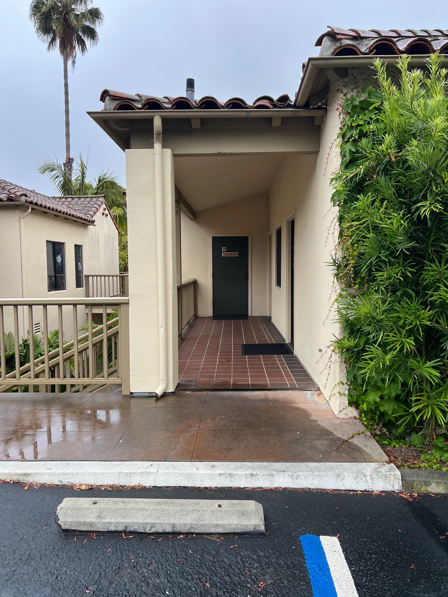 601 E Arrellaga St, Santa Barbara, CA for lease Interior Photo- Image 1 of 3