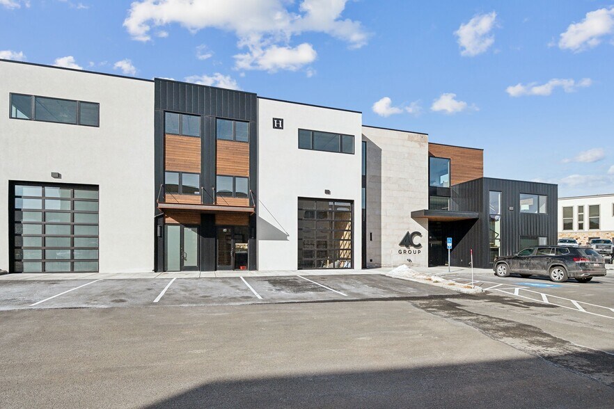 4518 North Forestdale Drive Building 54, Park City, UT à vendre - Photo du bâtiment - Image 1 de 17