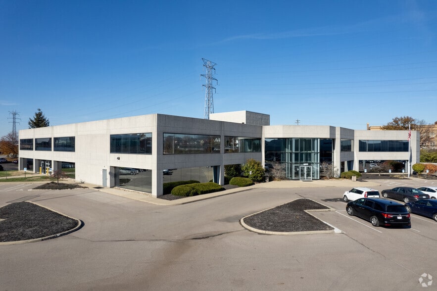 4850 Smith Rd, Norwood, OH for lease - Building Photo - Image 1 of 5