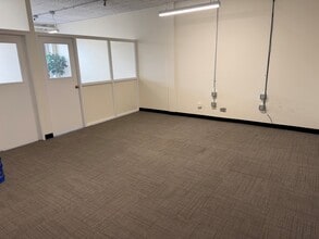2450 6th Ave S, Seattle, WA for lease Interior Photo- Image 2 of 2