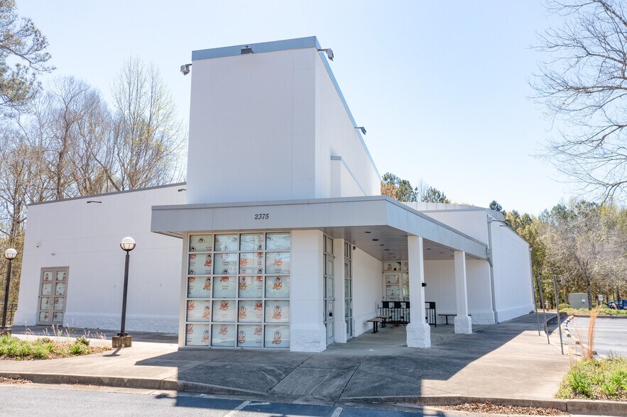 2375 Mansell Rd, Alpharetta, GA à louer - Photo du bâtiment - Image 3 de 13