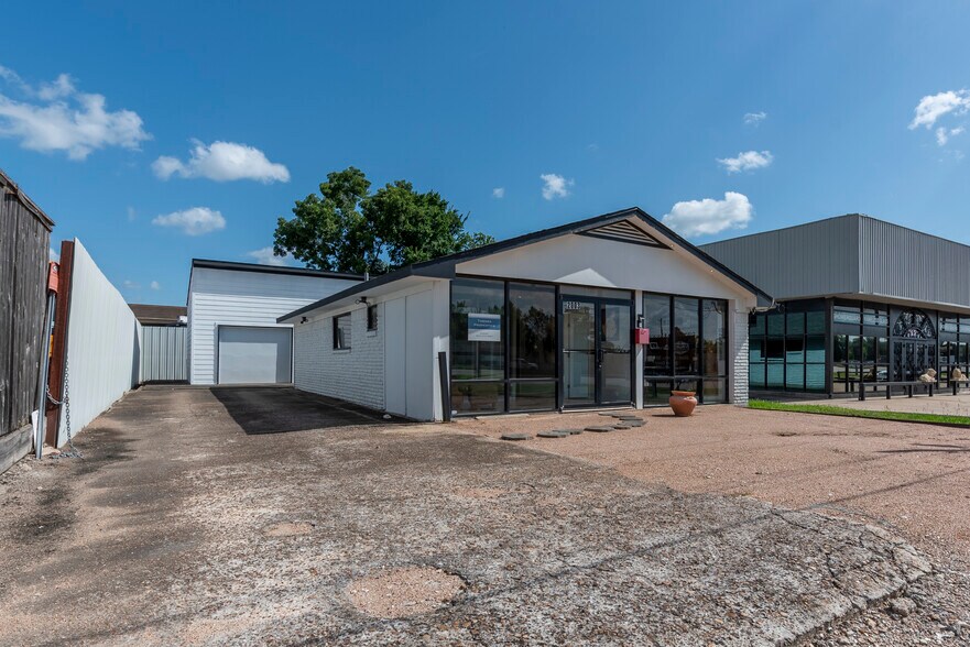 2003 Highway 90 a, Missouri City, TX à vendre - Photo du bâtiment - Image 3 de 14