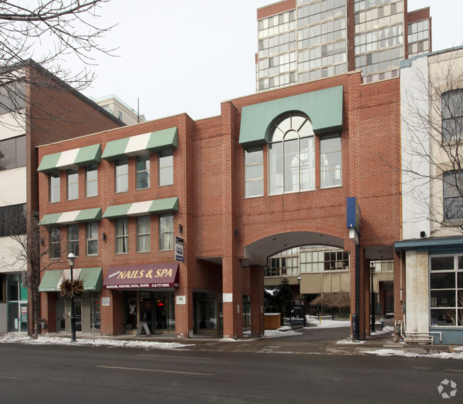 120 Adelaide St E, Toronto, ON à louer - Photo du bâtiment - Image 2 de 4