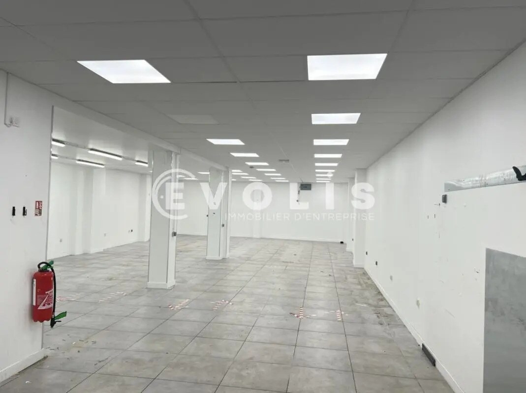 Flex in Clamart for sale Building Photo- Image 1 of 19