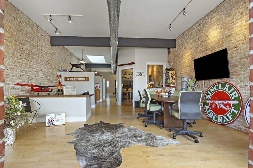 110 N Main St, Walworth, WI à vendre - Hall d’entrée - Image 3 de 16