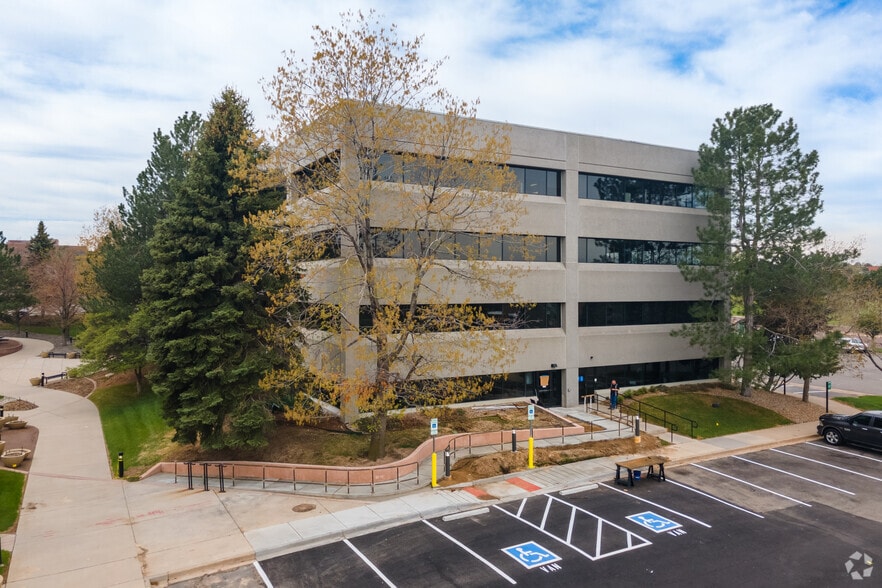 12100 E Iliff Ave, Aurora, CO à louer - Photo du bâtiment - Image 2 de 24