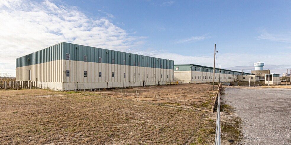 185 8th St, Biloxi, MS à vendre - Photo du bâtiment - Image 2 de 22