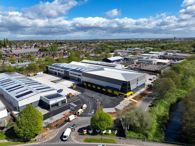 Old Walsall Rd, Birmingham à louer - Photo du bâtiment - Image 3 de 13