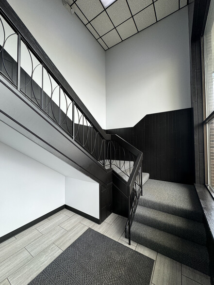 8396 Mississippi St, Merrillville, IN for lease - Interior Photo - Image 3 of 19
