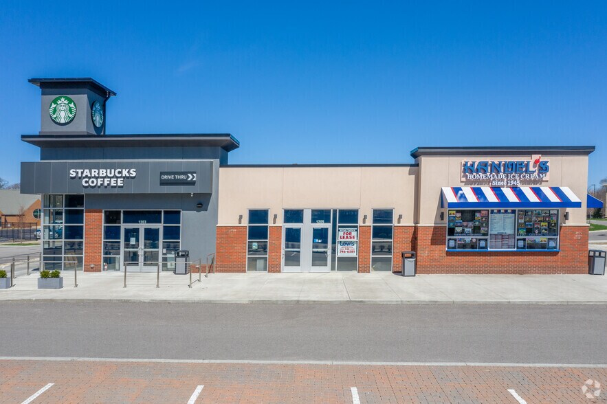 1203-1207 E Market St, Akron, OH à louer - Photo du bâtiment - Image 2 de 3