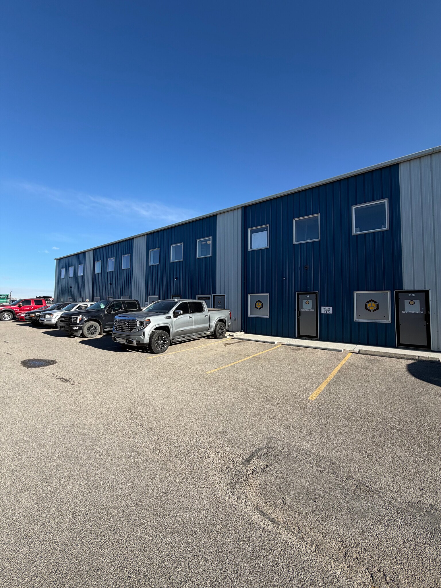 8800 Venture Av SE, Calgary, AB à louer Photo du bâtiment- Image 1 de 9