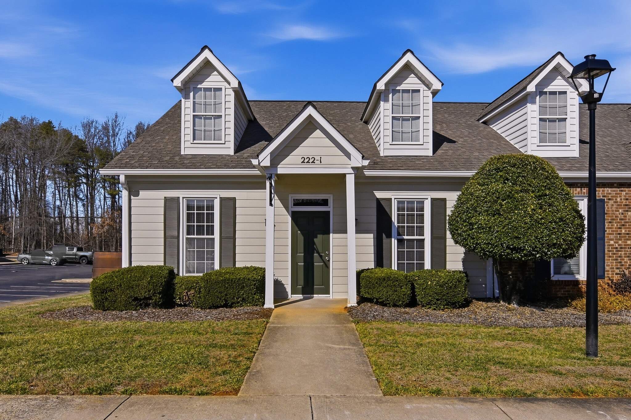 222 S Swing Rd, Greensboro, NC à louer Photo intérieure- Image 1 de 8