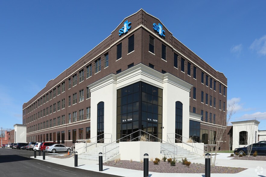 110 N Fulton Ave, Evansville, IN à louer - Photo principale - Image 1 de 1