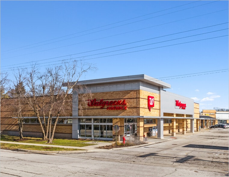 2871 Pfingsten Rd, Glenview, IL à vendre - Photo du bâtiment - Image 3 de 12