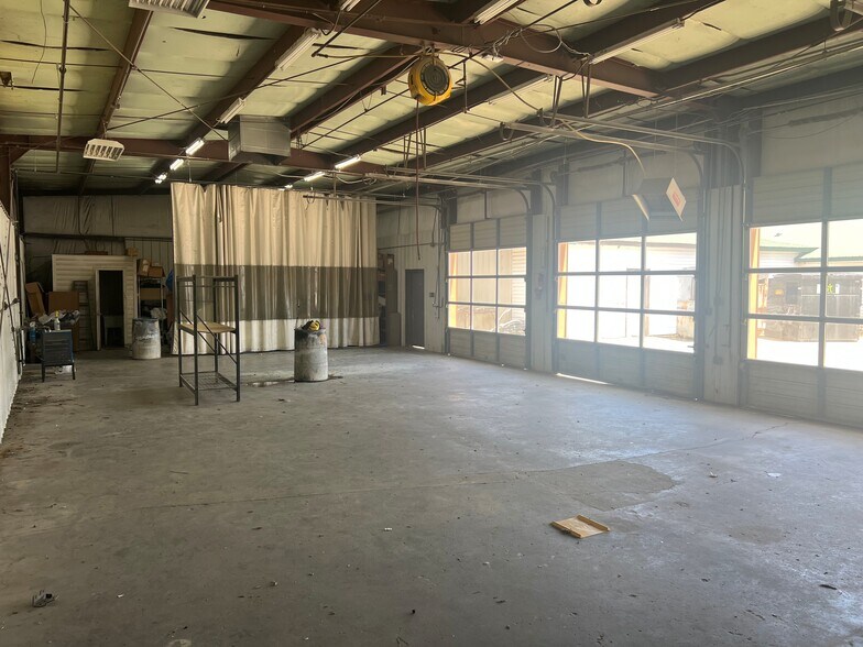 228 Hwy 49, Byron, GA à vendre - Photo du bâtiment - Image 3 de 8