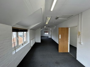 Cavendish Mews, Aldershot for lease Interior Photo- Image 2 of 3