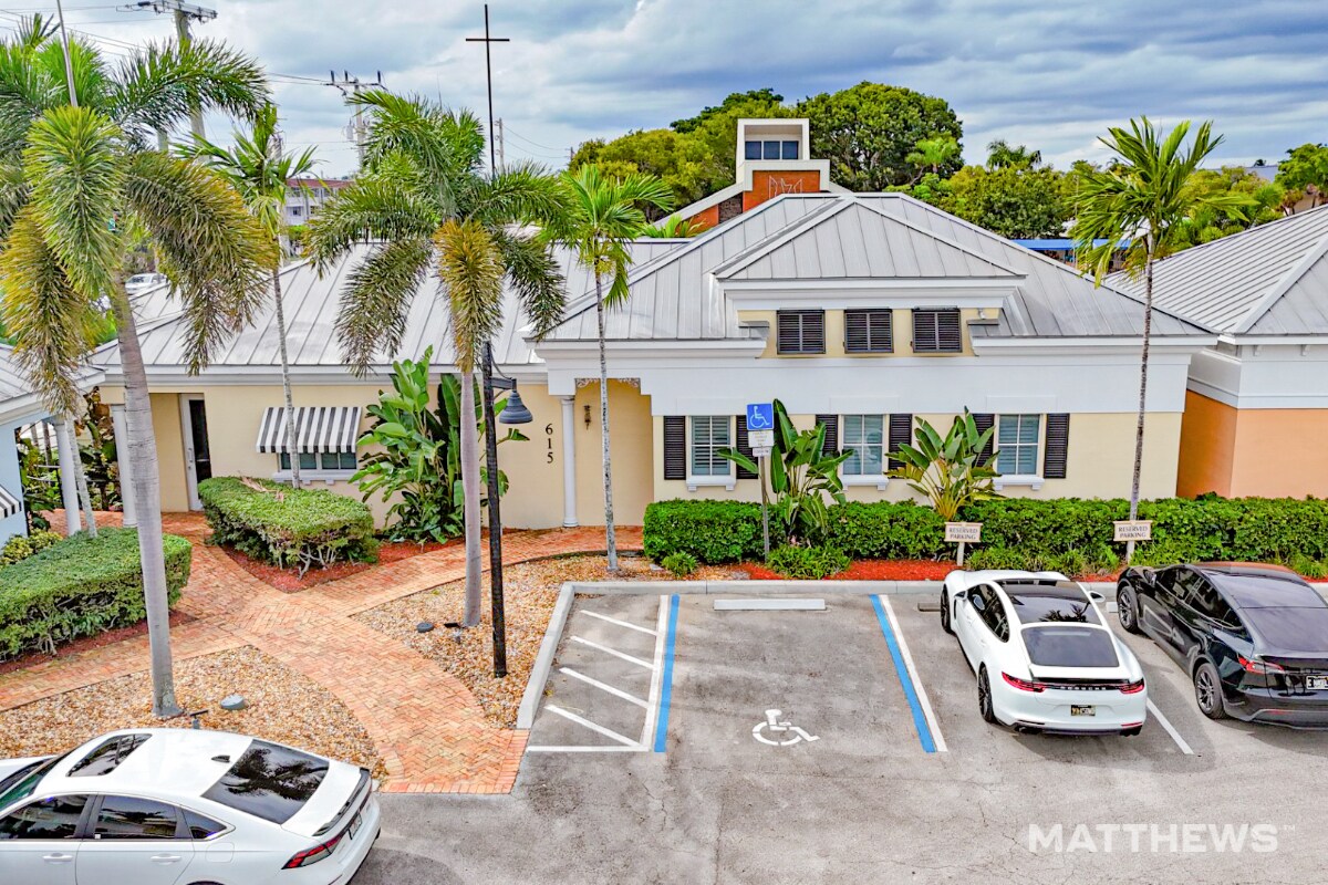 615 SE 10th St, Deerfield Beach, FL à vendre Photo du bâtiment- Image 1 de 4