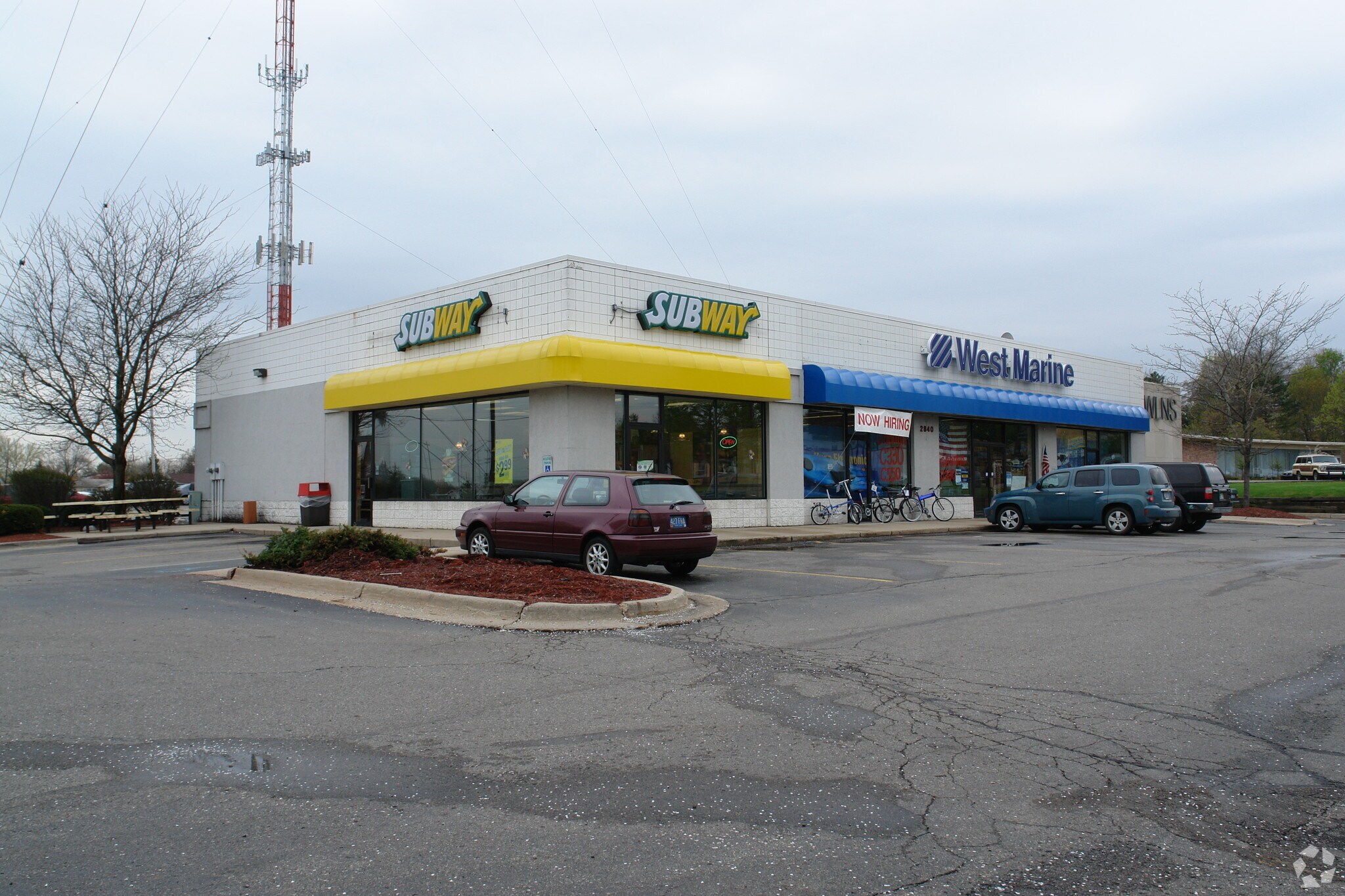 2840 E Saginaw St, Lansing, MI for lease Primary Photo- Image 1 of 10