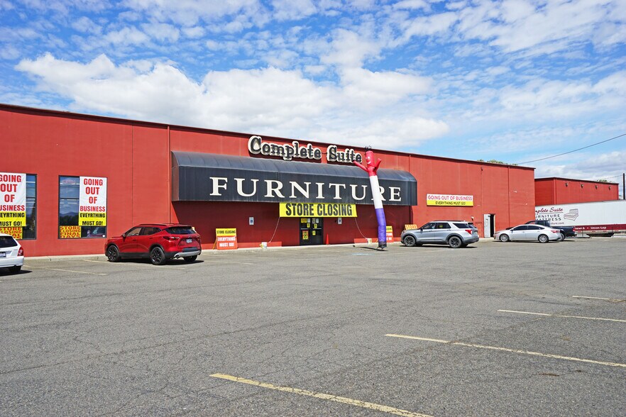 1900 Rudkin Rd, Yakima, WA à louer - Photo du bâtiment - Image 2 de 17