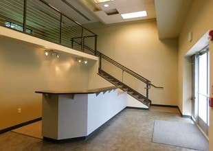 1504 Fryar Ave, Sumner, WA à vendre Photo intérieure- Image 1 de 3