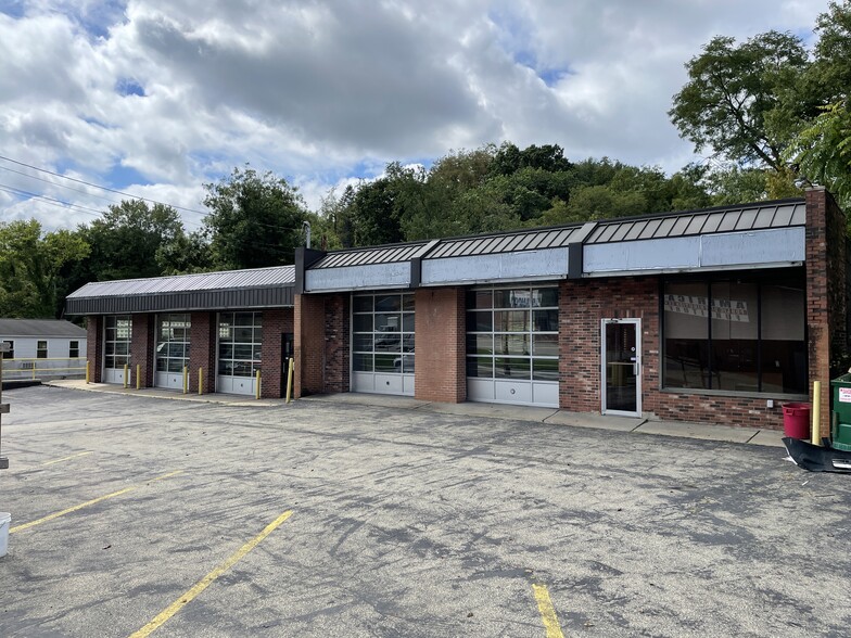 500 Rodi Rd, Pittsburgh, PA for lease - Primary Photo - Image 1 of 15