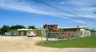 Plus de détails pour 10700 S Main St, Houston, TX - Industriel à louer