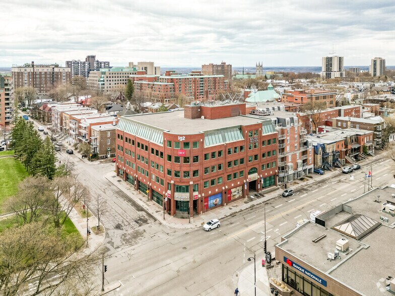 79 Boul René-Lévesque E, Québec, QC for lease - Aerial - Image 2 of 3