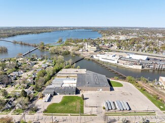 Plus de détails pour 206 Garfield Ave, Menasha, WI - Industriel à vendre