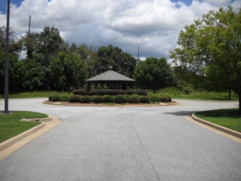 645 Tallulah Trl, Warner Robins, GA à louer - Photo du bâtiment - Image 2 de 6