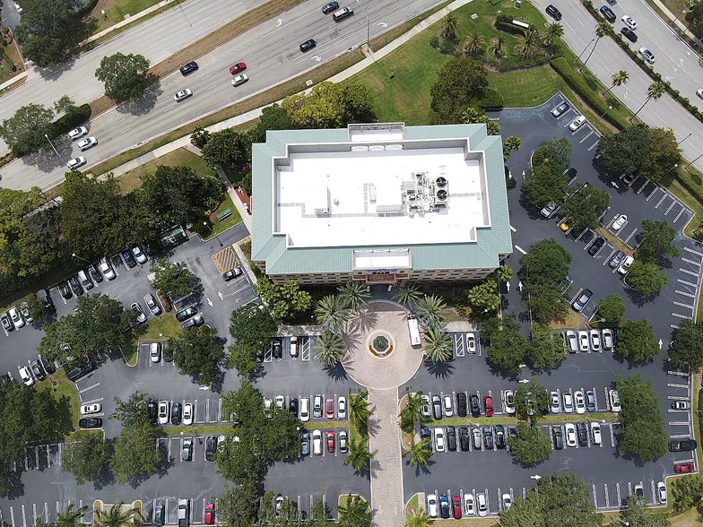 3399 PGA Blvd, Palm Beach Gardens, FL for lease - Building Photo - Image 3 of 7