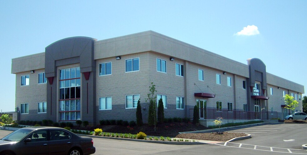 13001 Magisterial Dr, Louisville, KY for sale - Building Photo - Image 2 of 6