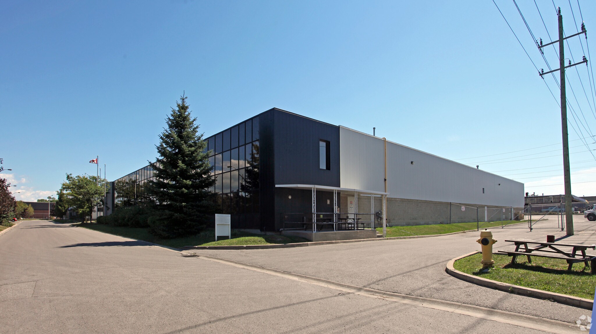 251 Station St, Ajax, ON à vendre Photo principale- Image 1 de 1