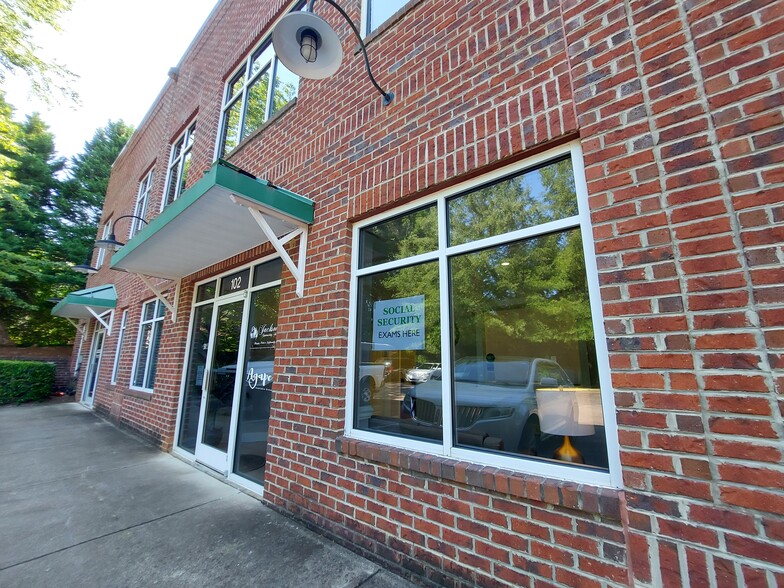 1890 S Main St, Wake Forest, NC for lease - Building Photo - Image 3 of 12