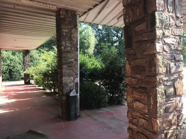 2807 N Arkanasas Ave, Russellville, AR à vendre - Photo du bâtiment - Image 2 de 28