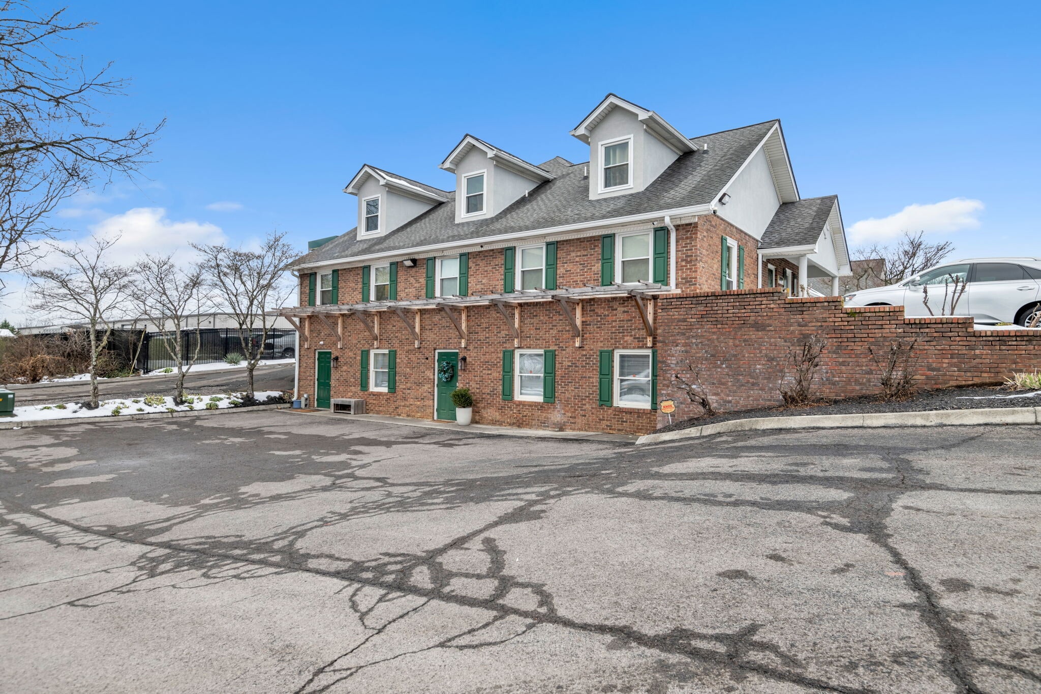 117 SW Huxley Rd, Knoxville, TN for sale Building Photo- Image 1 of 3