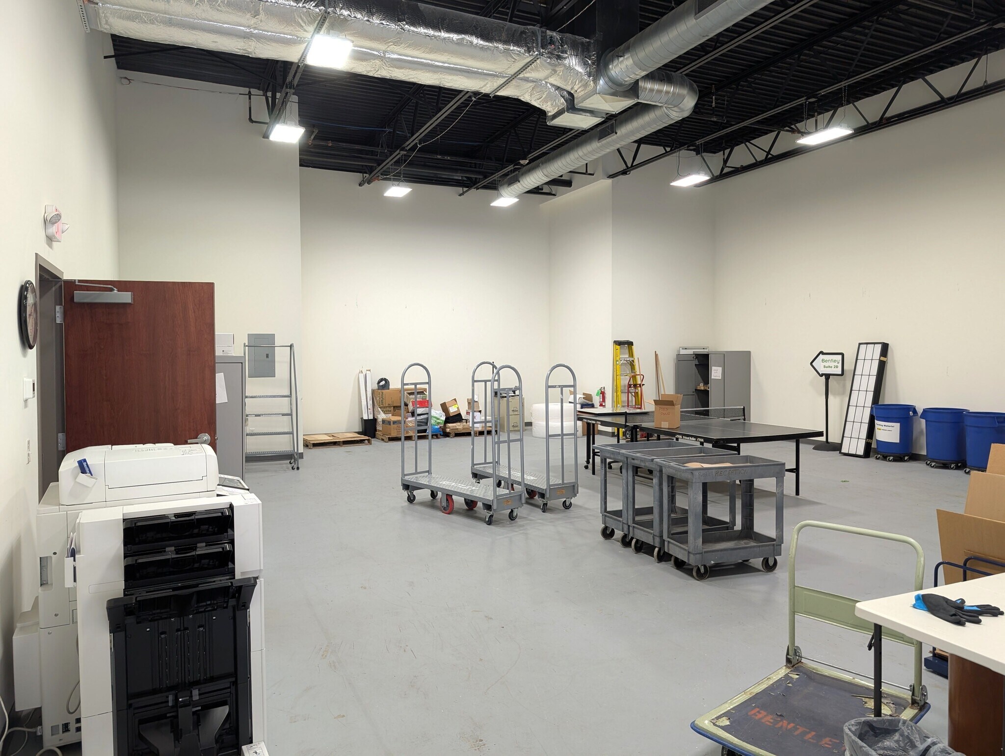 76 Watertown Rd, Thomaston, CT à louer Photo du bâtiment- Image 1 de 5