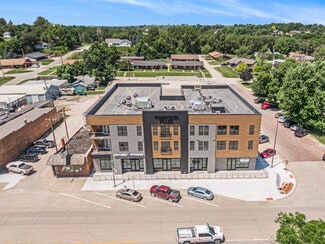 More details for 300 S 13th St, Tekamah, NE - Retail for Lease