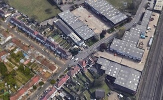 Plus de détails pour 2A Tudor Rd, Harrow - Bureau à louer