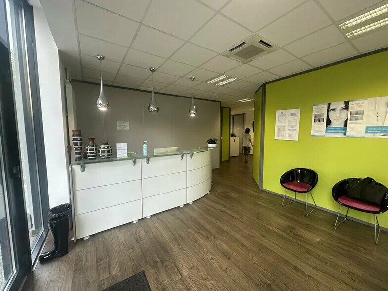 Commerce de détail dans Strasbourg à louer - Photo du bâtiment - Image 3 de 8