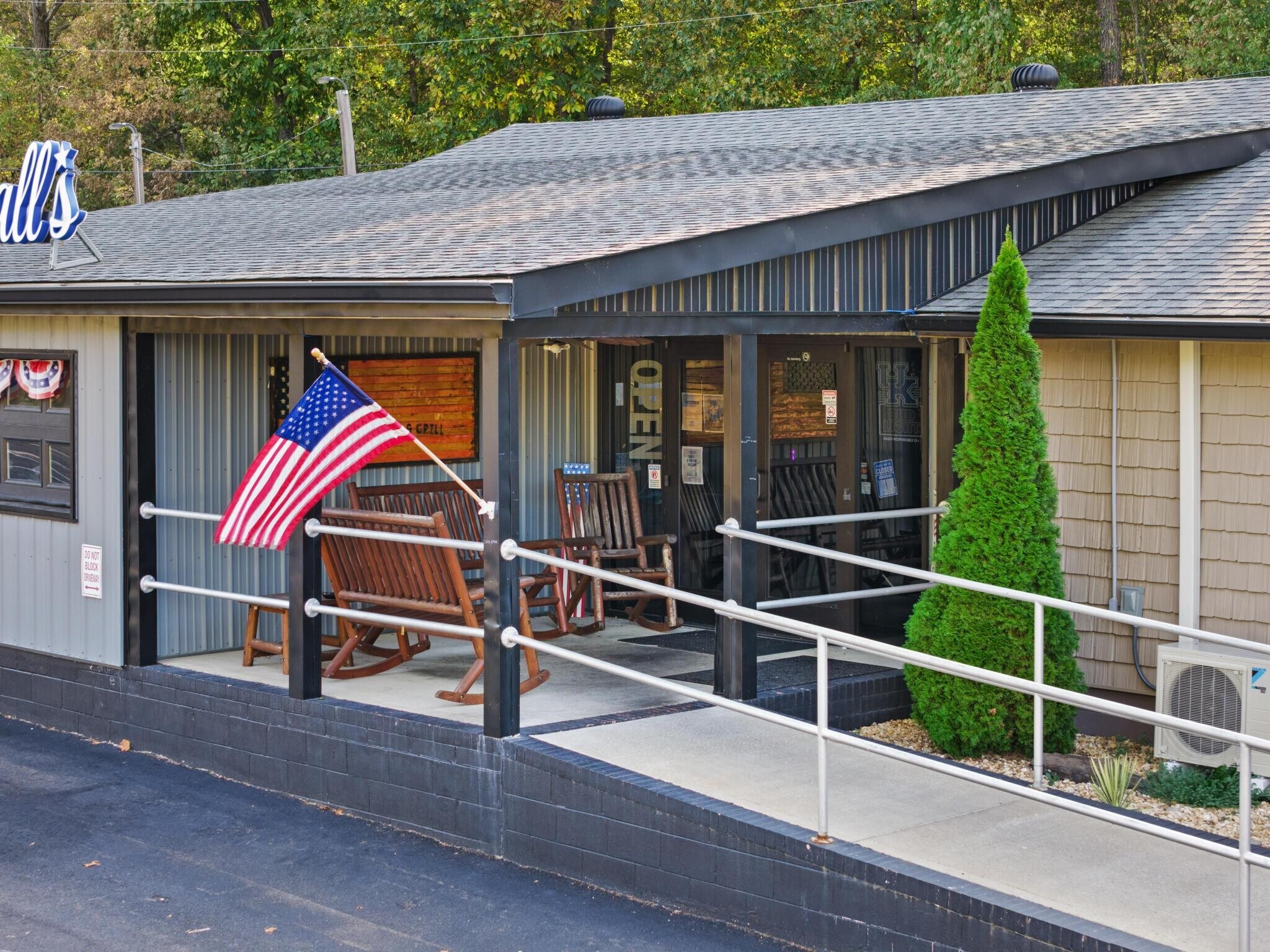 11728 US Highway 68 E, Benton, KY à vendre Photo principale- Image 1 de 16