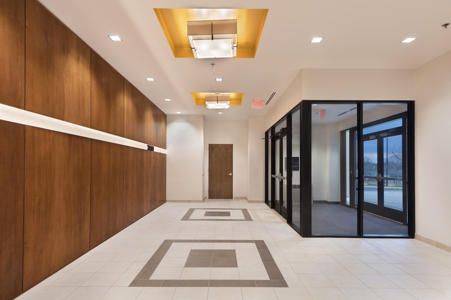 20400 Century Blvd, Germantown, MD à louer - Hall d’entrée - Image 3 de 16