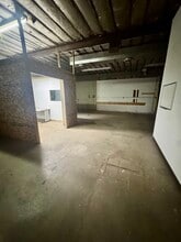 1422-1434 Lake Lansing Rd, Lansing, MI for lease Interior Photo- Image 2 of 4